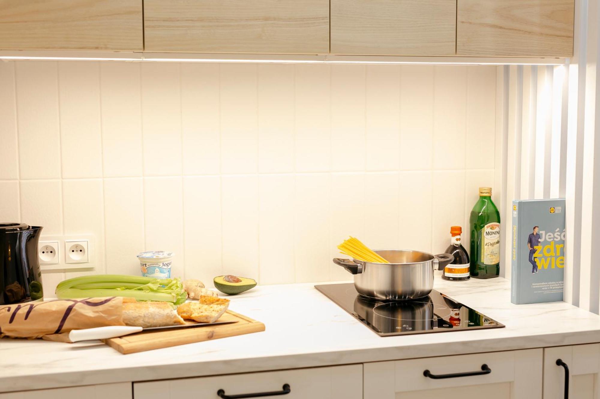 Pulawska 11 -Prywatny Apartament 4 Osobowy W Centrum Warszawy - Better Rental Warszawa Exteriör bild
