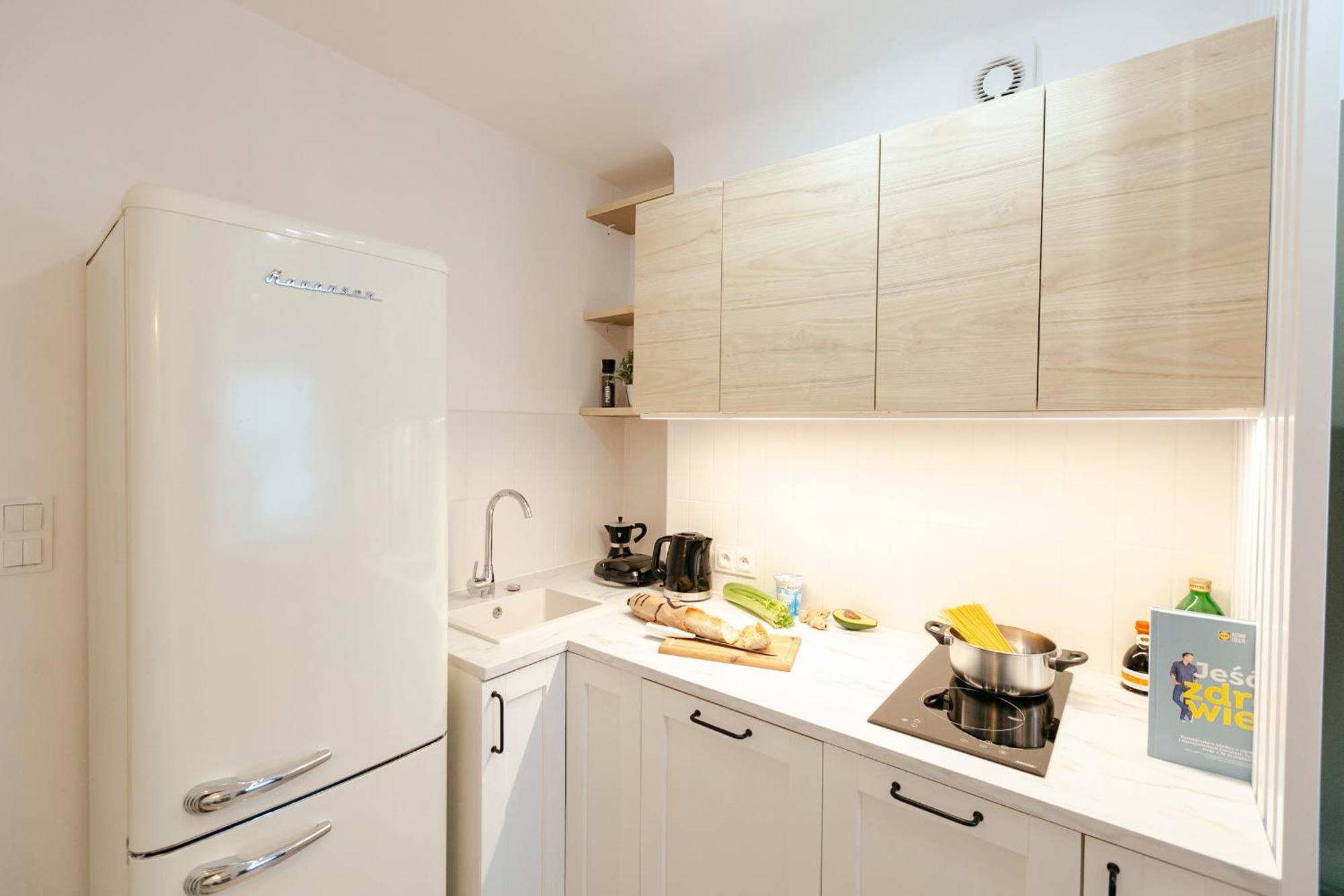Pulawska 11 -Prywatny Apartament 4 Osobowy W Centrum Warszawy - Better Rental Warszawa Exteriör bild